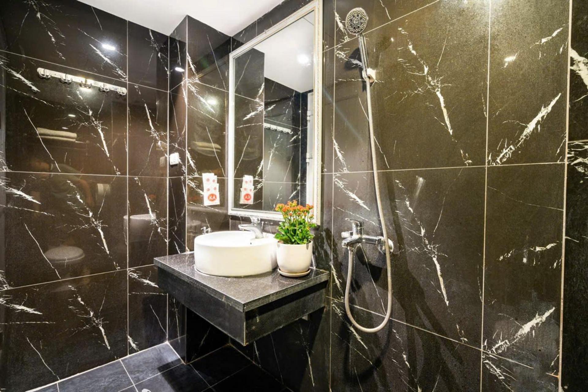 Kieu Anh Hotel Ha Noi Ханой Экстерьер фото