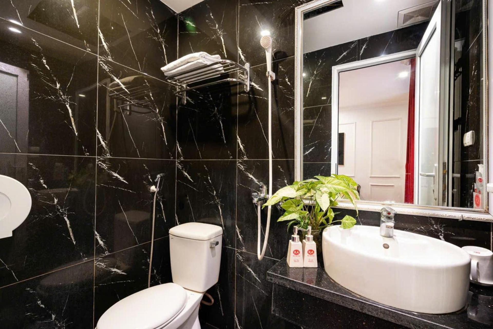 Kieu Anh Hotel Ha Noi Ханой Экстерьер фото